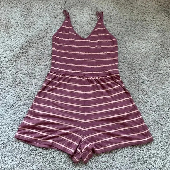 Super stretchy and soft romper - Picture 1 of 4